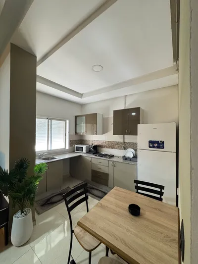 S+1 meublé avec balcon et coin repas — Résidence Ouerfelli Siliana — photo 2 sur 5