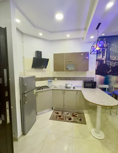 S+1 meublé avec balcon et cuisine équipée — centre-ville de Siliana — photo 2 sur 4